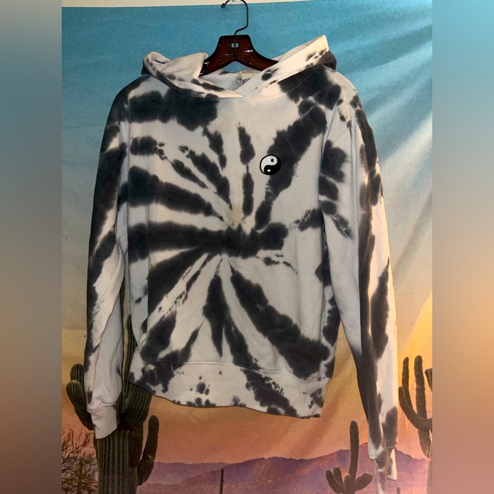 Urban Nation Tie Dye Hoodie 🌵S